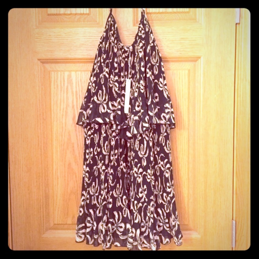 LC Lauren Conrad flowy Black and Tan dress